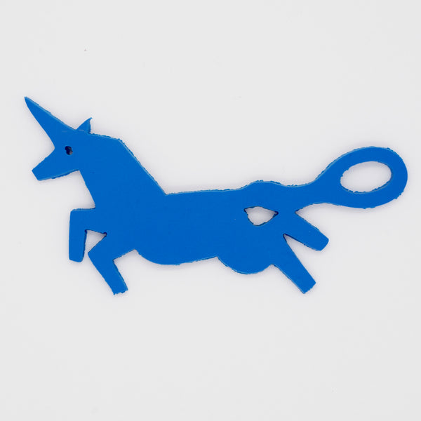 Blue unicorn shaped Swim Loops goggle tag to label swim goggles